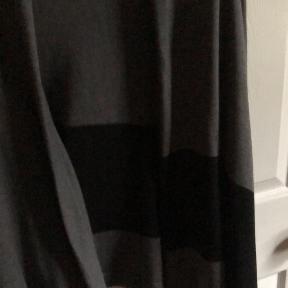 Grey& black cardigan! - Picture 3 of 7